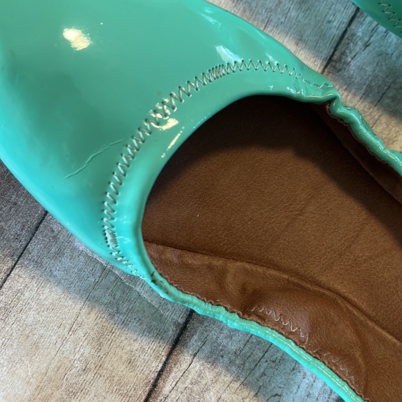 Lucky Brand Mint Green Flats Size 8 - Picture 3 of 7